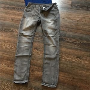 Gray stretchy jegging